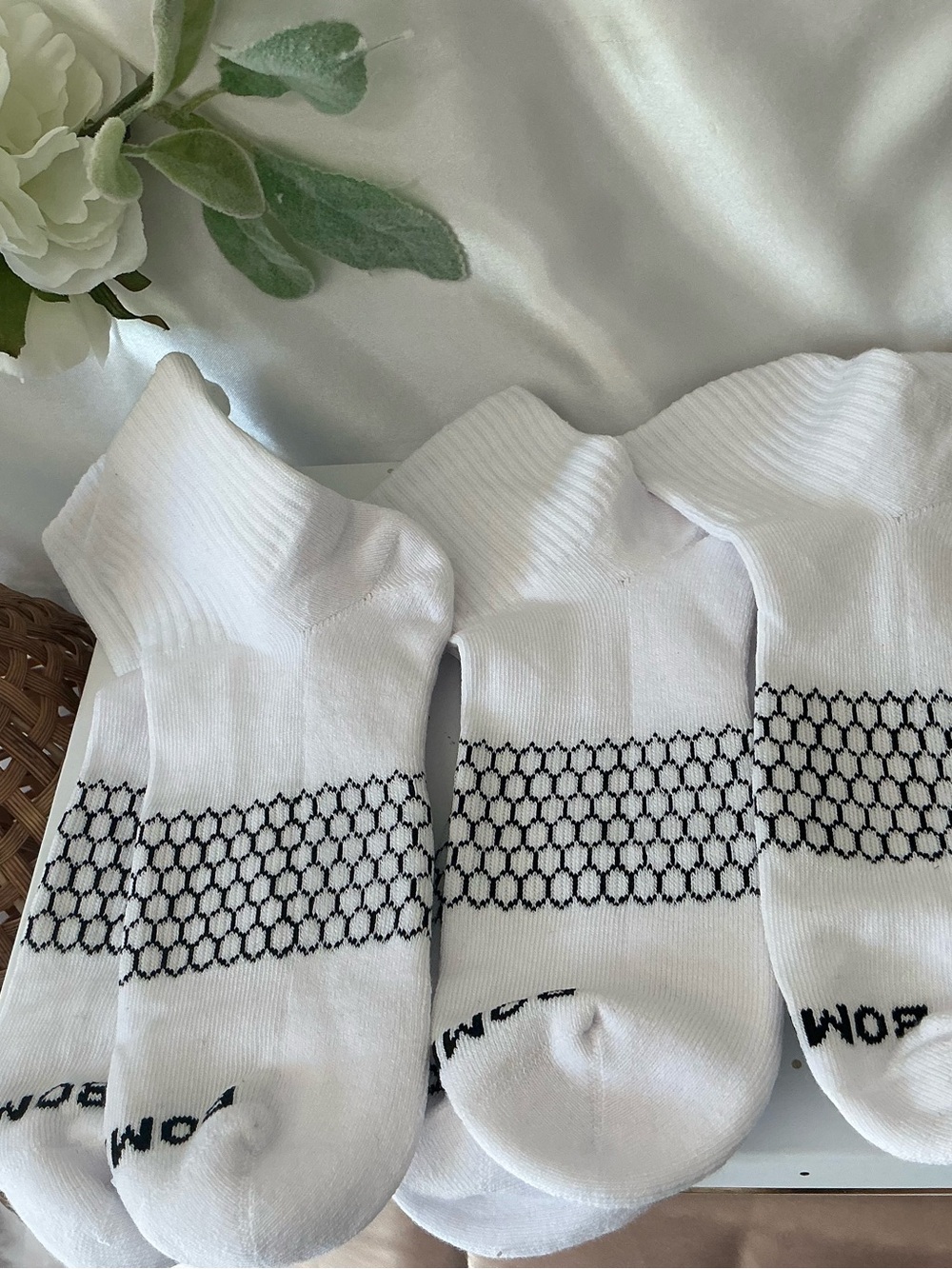 NWOT Bombas Quarter Honeycomb Size Large 3 Pair Unisex